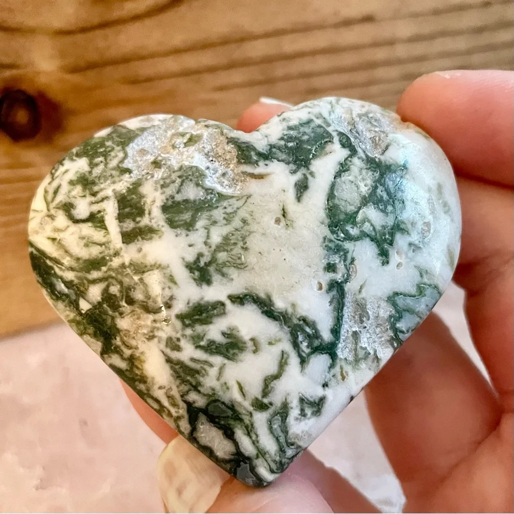 Green & White Moss Agate Heart Crystal Gemstone